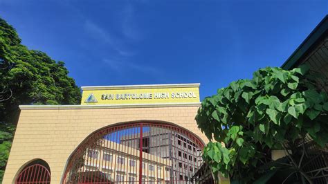 San Bartolome High School Registrar's Office .
